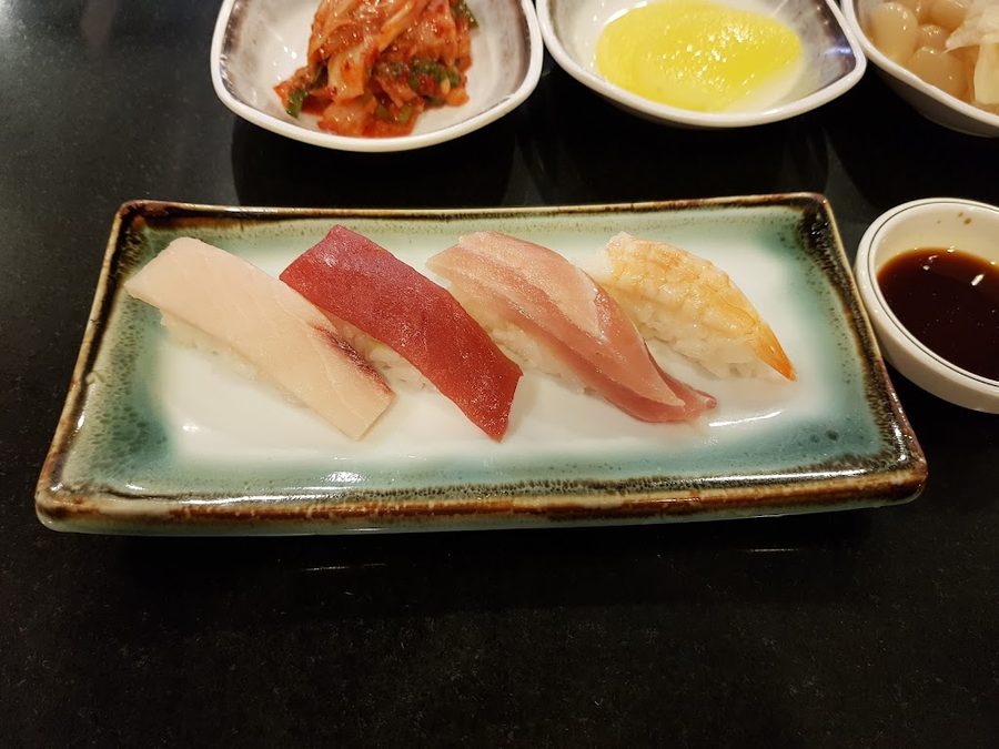 Tuna & Sushi