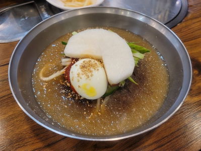 Yucheon Naengmyeon Jihwa Jjukkumi Yonggung