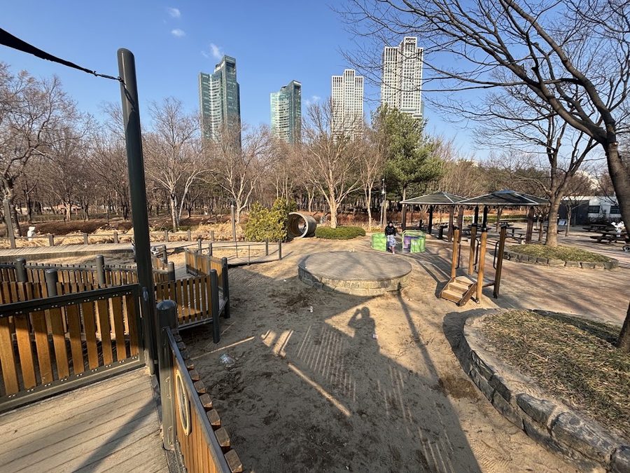 Seoul Forest Disabled-friendly Playground