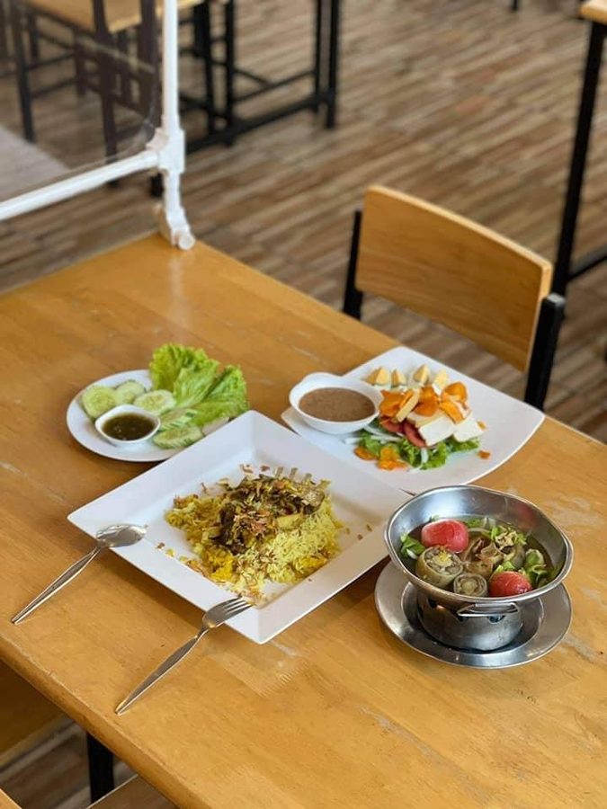 Ahmad Rosdee & Krua Thai