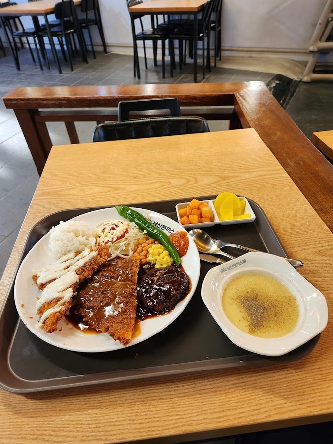 101 Beonji Namsan Donkatsu Wangsimni Minja Yeoksa Branch