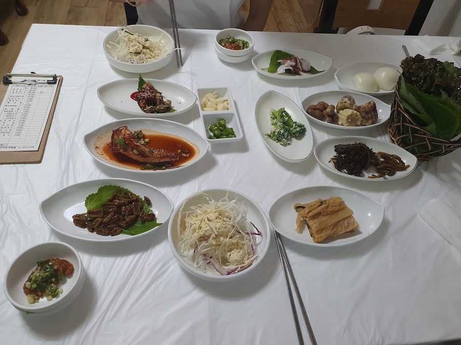 군령포자연산하모횟집
