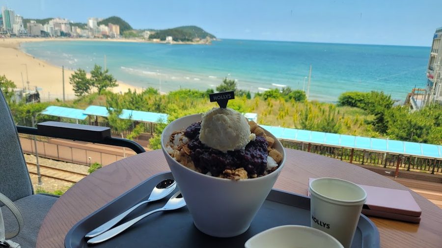 Hollys Coffee Busan Songjeong Branch