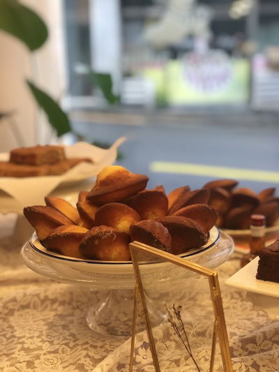 ニダナ菓子店