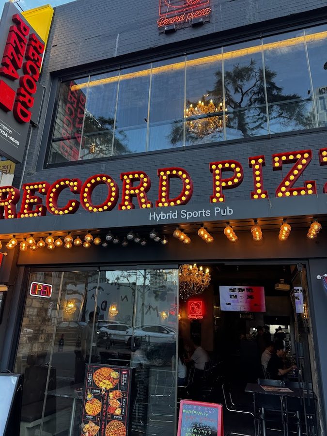 Record Pizza Euljiro 3-ga Branch