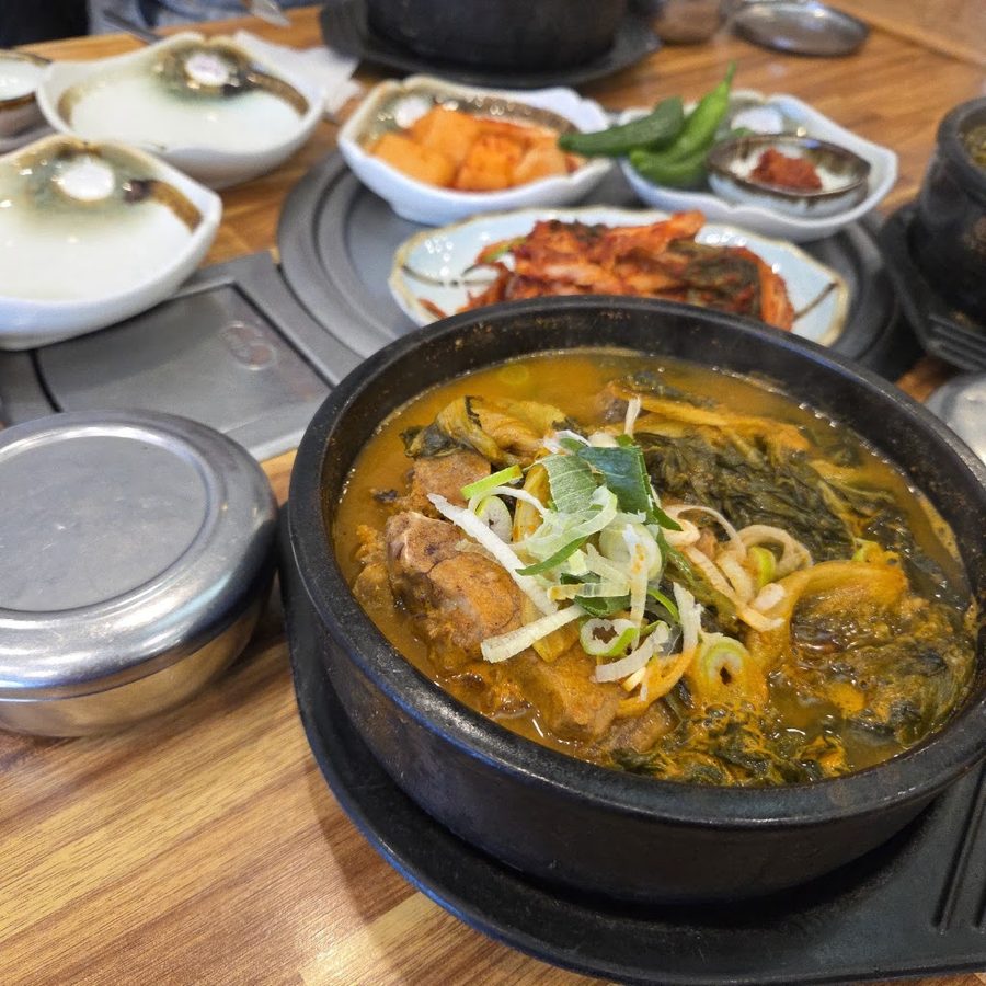 Ppyeonaru Gamjatang