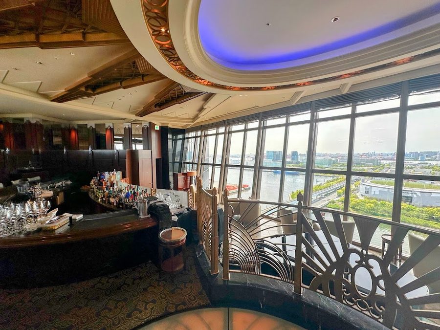 Madison Lounge