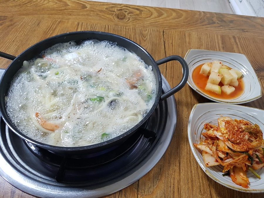 Boyoungine Haemul Kalguksu
