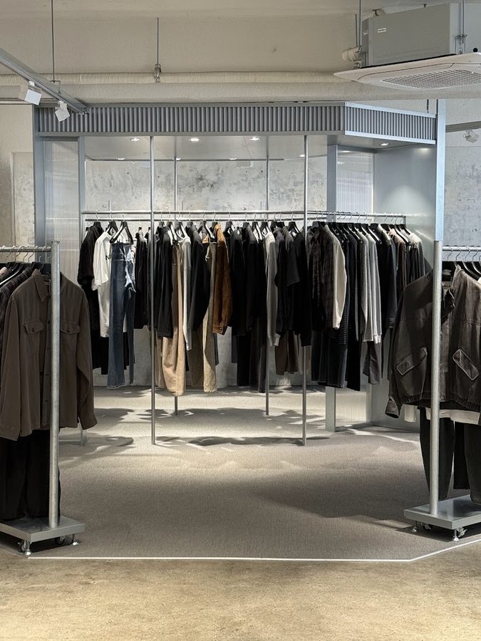 INSILENCE SEONGSU FLAGSHIP STORE