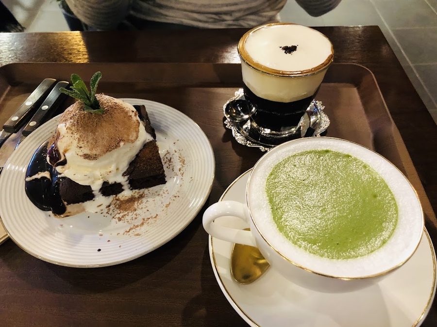 Cafe Moon Bear