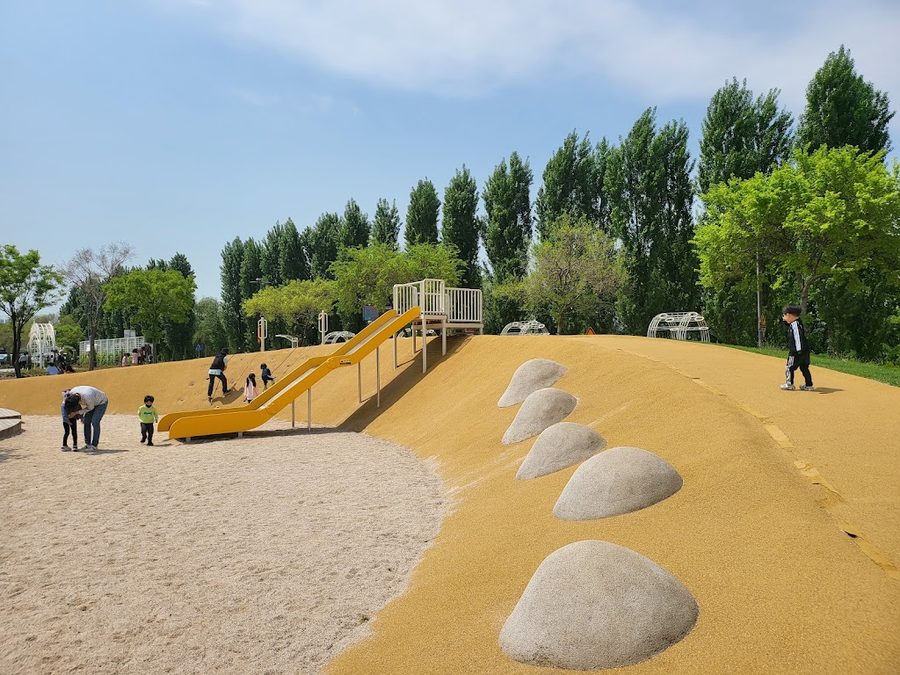 Gangdong-gu Gwangnaru Hangang Park Moduui Nolteo