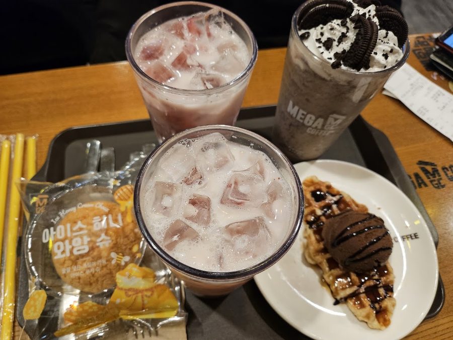 Mega Coffee Chuncheon Palho Square Branch