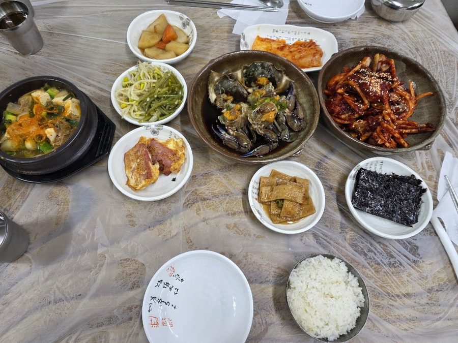 Beomil-dong Golmok Gejang