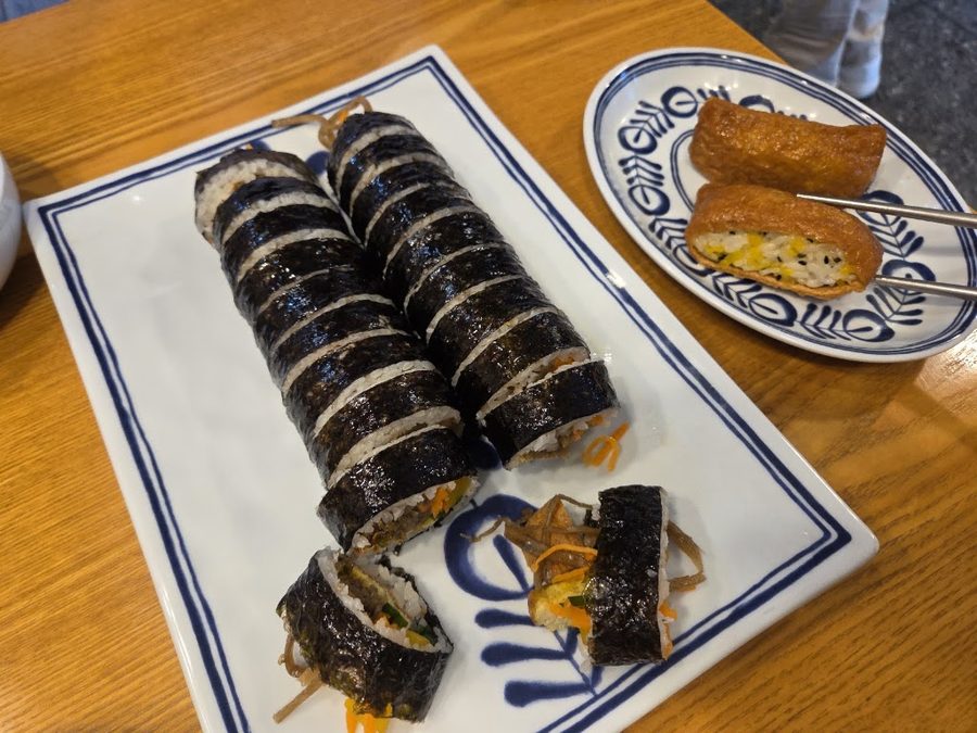 Apgujeong Rodeo Gimbap Sadang Branch