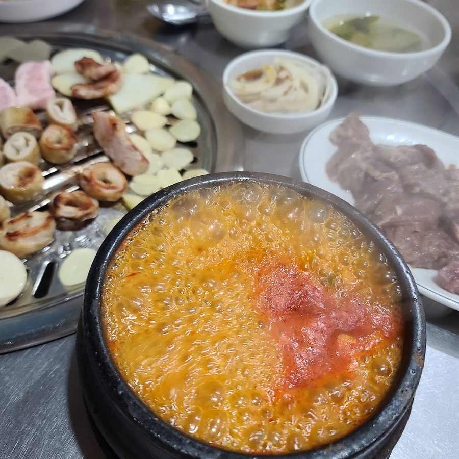 Yongsan Gol Makchang
