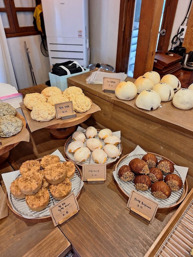 Deokseon Bakery