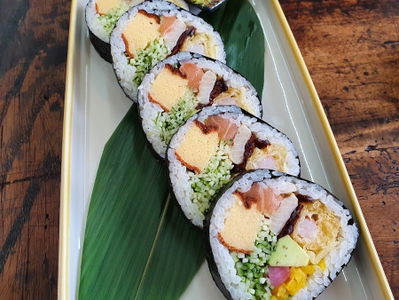 木餐桌
