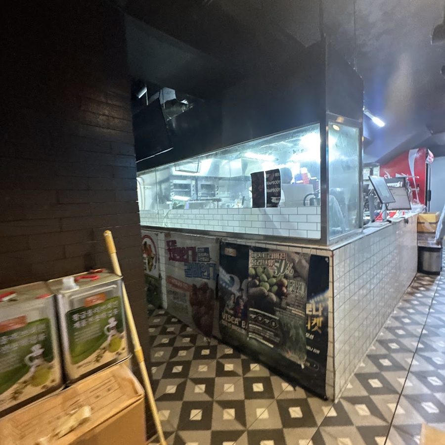 BBQ Olive Chicken Dongdaemun Star Branch