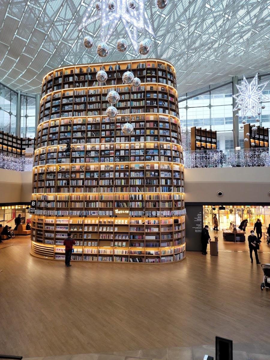 Starfield Library