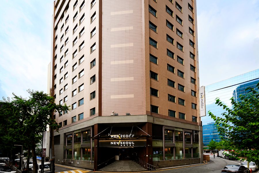 New Oriental Hotel