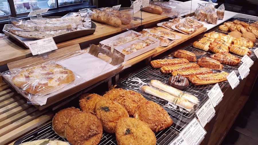 Tous Les Jours Cheonho Market