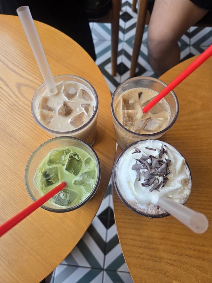 Hollys Coffee