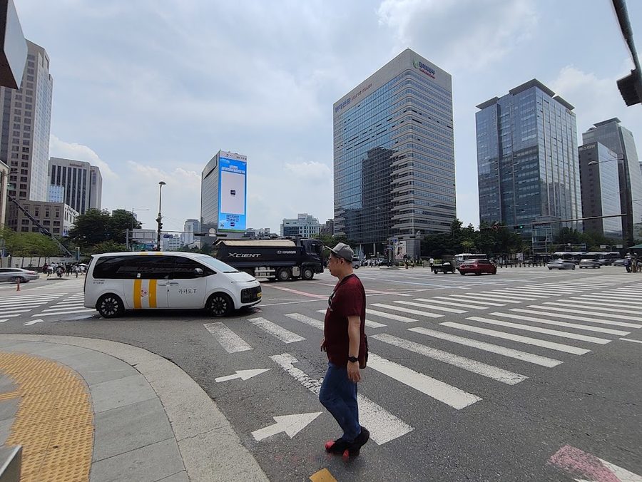 Gwanghwamun Tourist Information Center