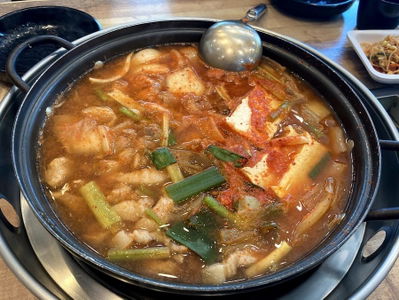 24 Hour Eolkeun Siwon Saenggogi Kimchi Jjigae Ara Branch