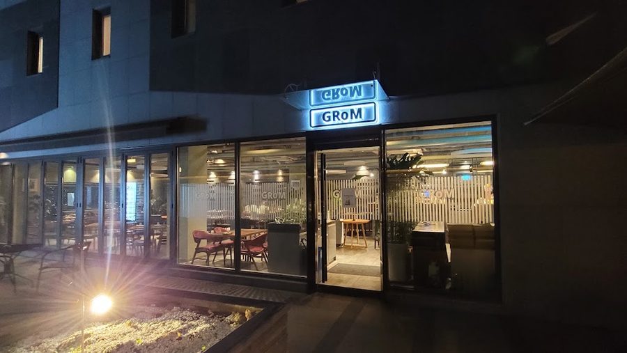 Grom
