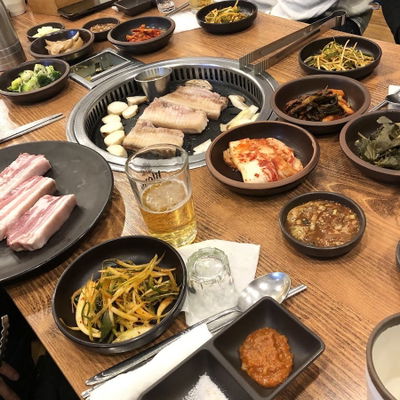 큰손한우와지리산흑돼지