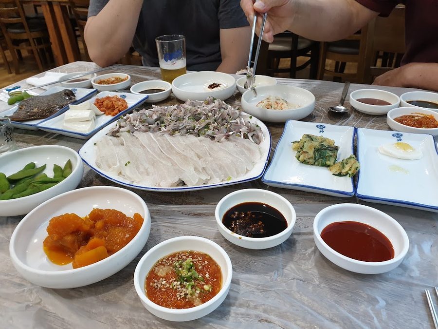 Donghae Bada Twin Sashimi Restaurant