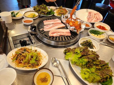 Daegwallyeong Charcoal Grill Fresh Meat