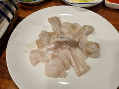 新浦項生魚片店 天安白石店