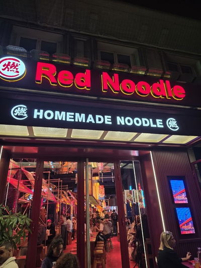 Red Noodle Opéra