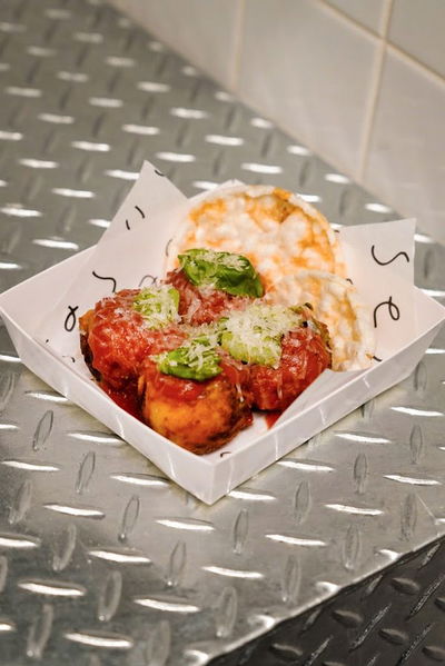 sause takoyaki stand