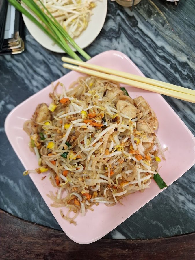 ผัดไทยายแถม