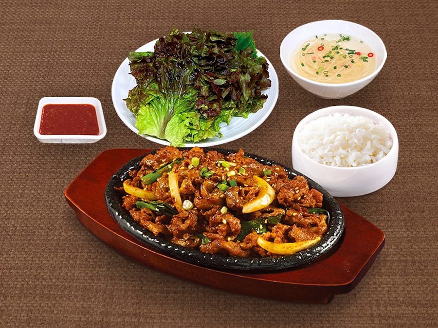 Wonhalmeoni Bossam Jokbal&bakgabudae(Myeongdong Branch)