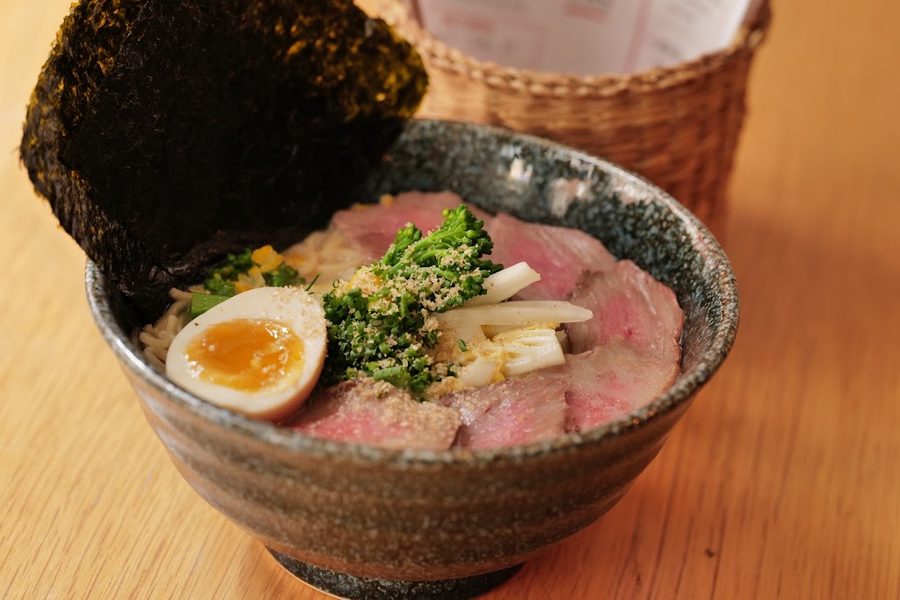Nanahoshi Sushi bar
