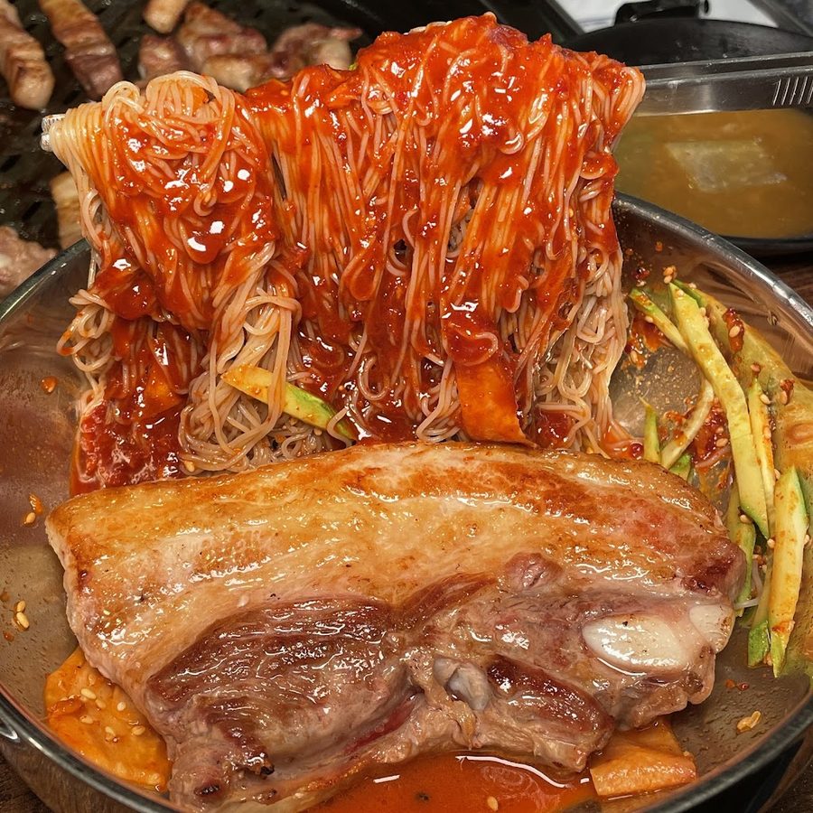 Yeouido Saenggogi Namseong Station