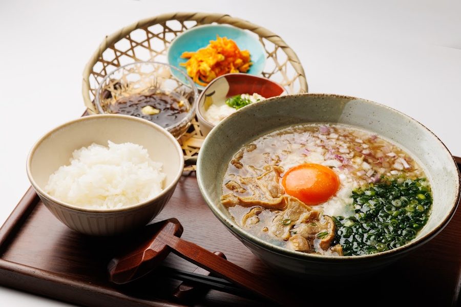 かもにかす