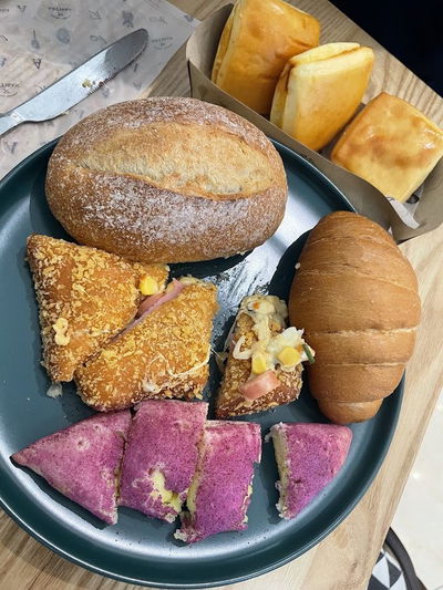 ARTISAN Bakery Pearl Plaza