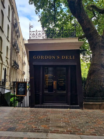 Gordon's Deli