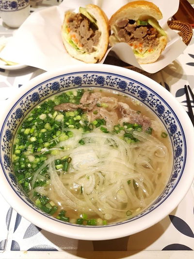 Banh Mi Hong Hoa