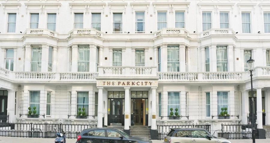 Royal Garden Hotel