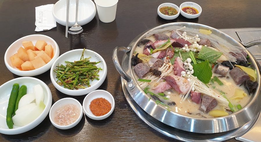 Kkulkkul Jin Sundaeguk Seokchon Branch