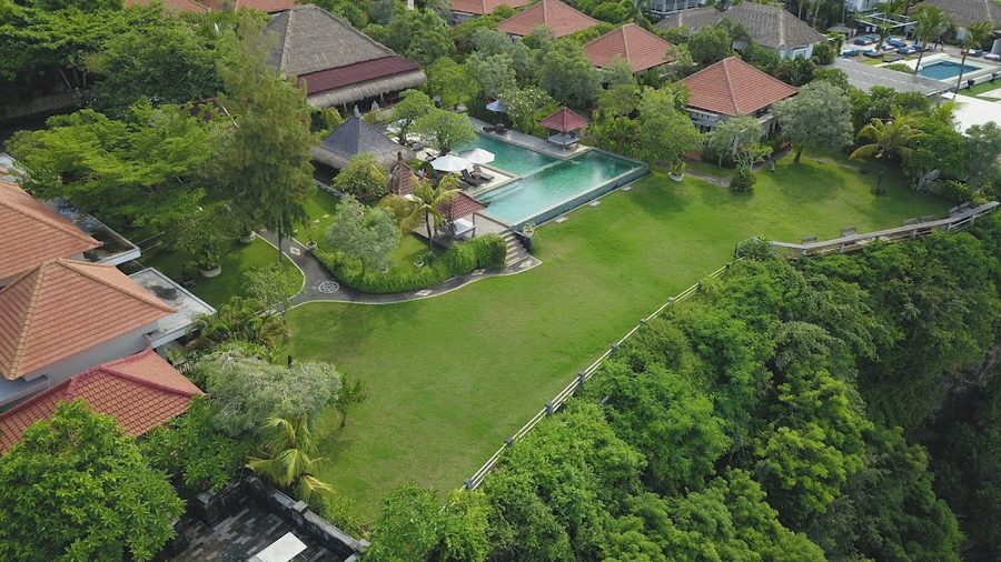 LaBomie Uluwatu