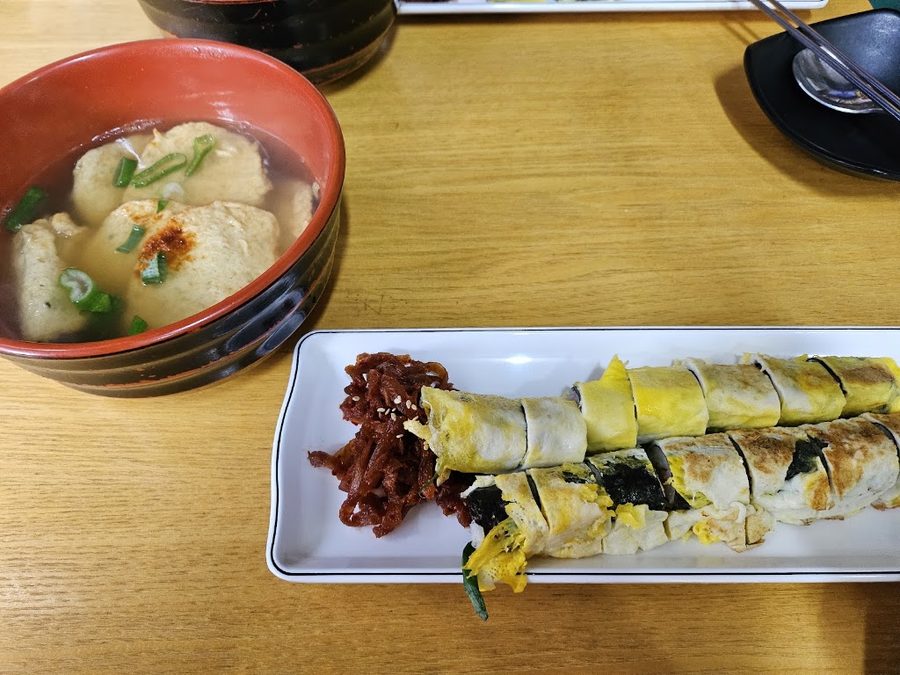 Jin Sunja Gyeran Mari Gimbap (Yeongdeungpo-gu Office Branch)