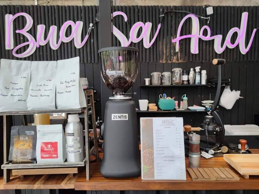 Cafe De Bua