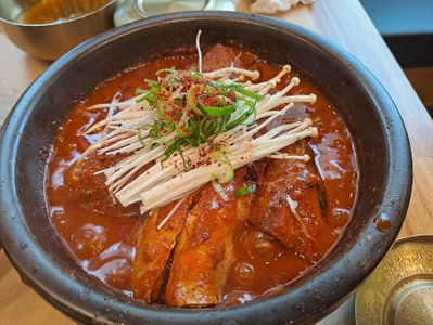 Dalbit-e Guun Godeungeo Songcheon Branch