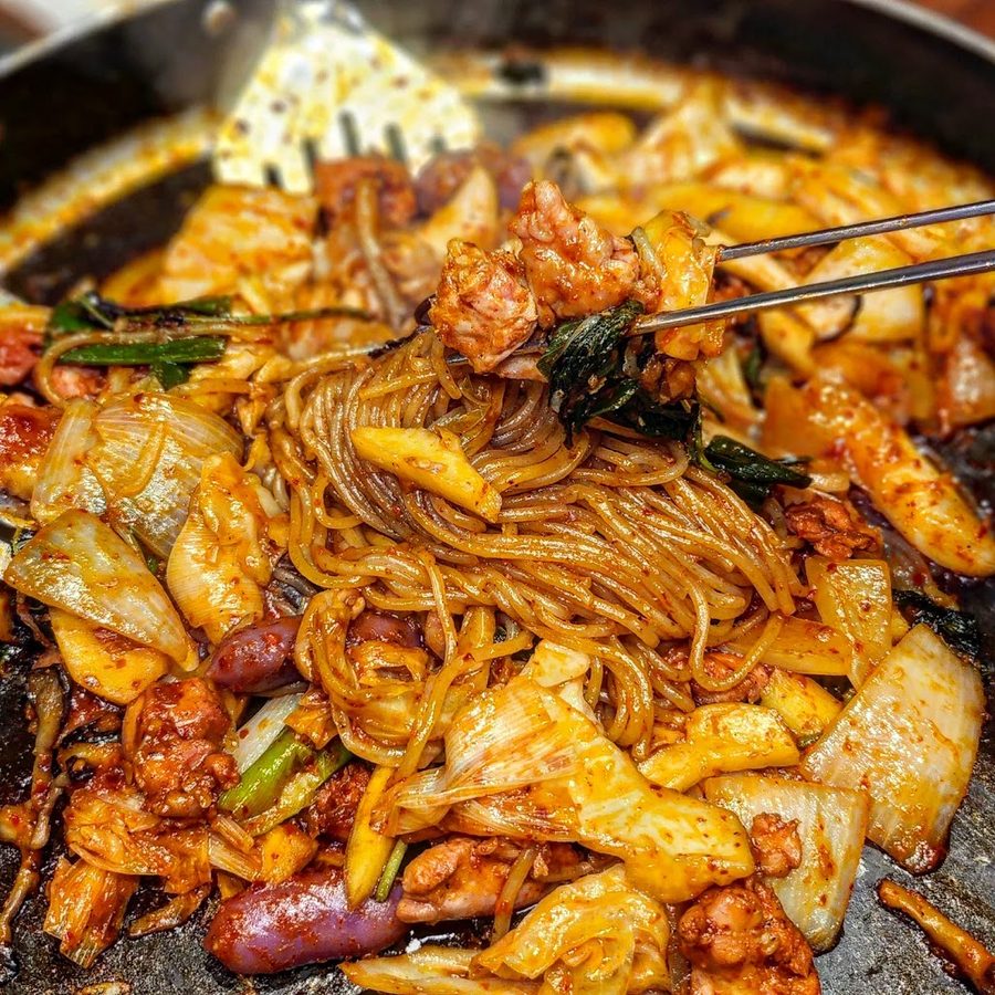 Ildo Ssi Dakgalbi